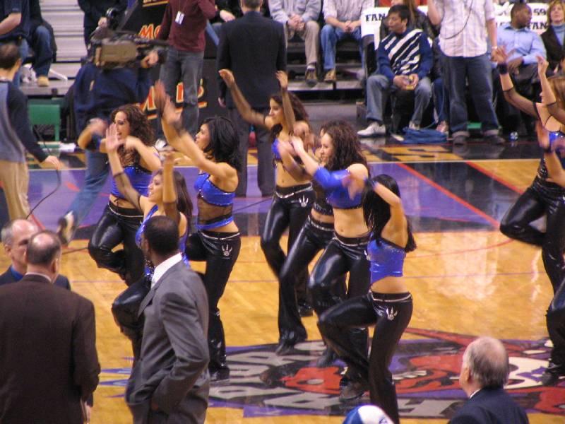 Raptors - 02.04.2005 284.jpg